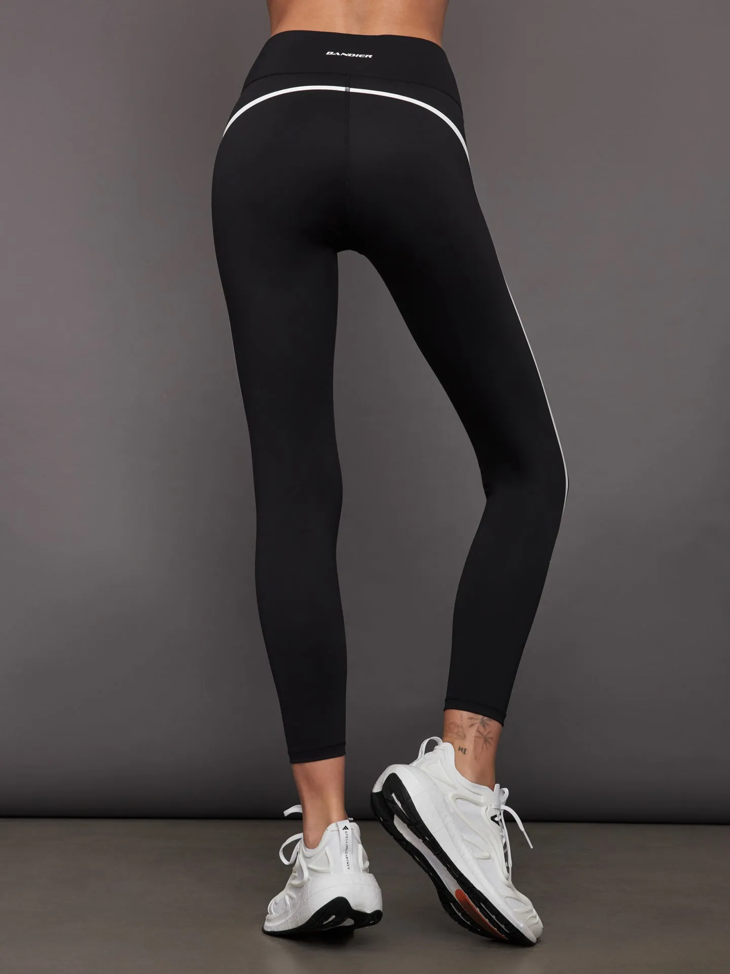 Center Stage Contrast Legging - Black/White