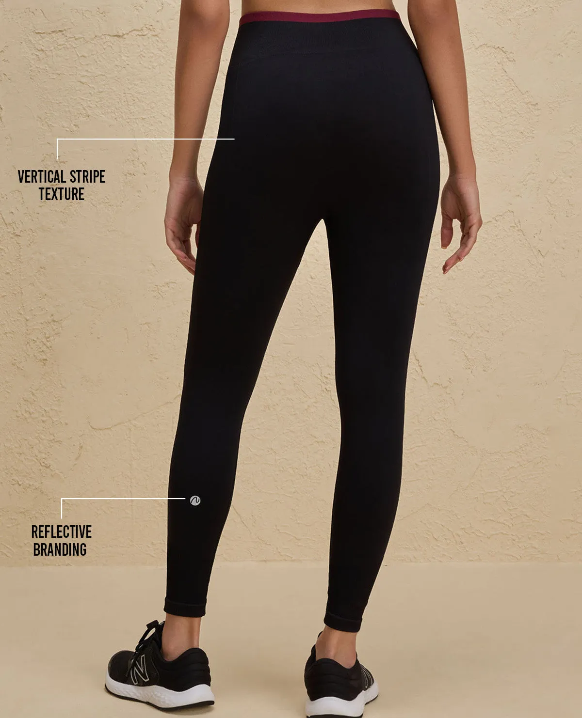 Nykd By Nykaa Seamfree Game Changer Booty Leggings -NYK406-Jet Black